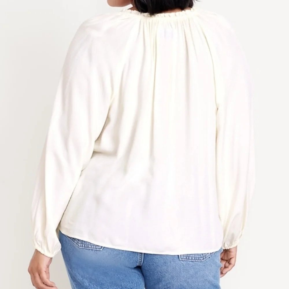 3X • Old Navy • Ivory Ruffled Split-Neck Top - Picture 2 of 2